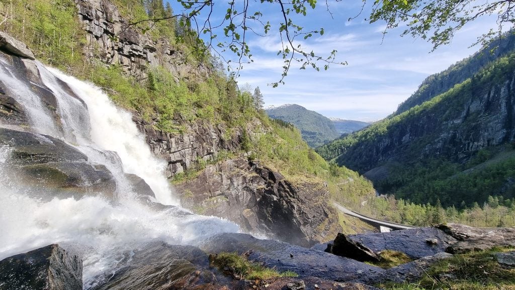 Skjervsfossen Waterfall 01