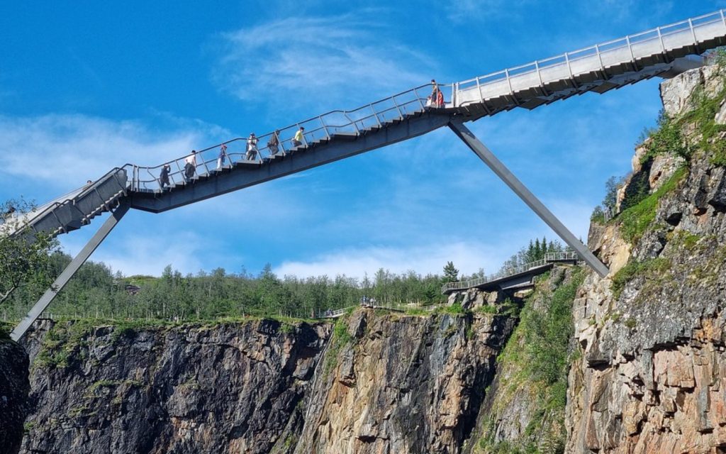 Vøringsfossen waterfall sky bridge