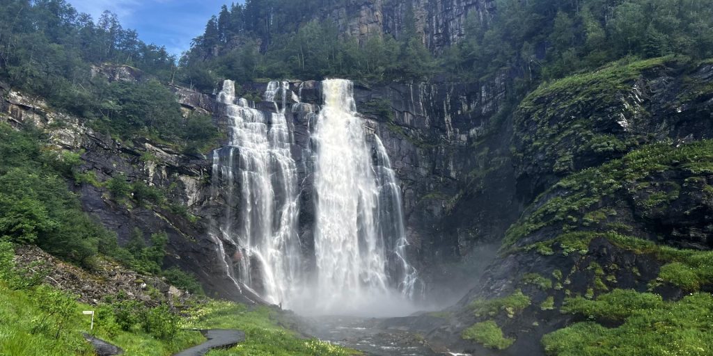 Skjervsfossen waterfall